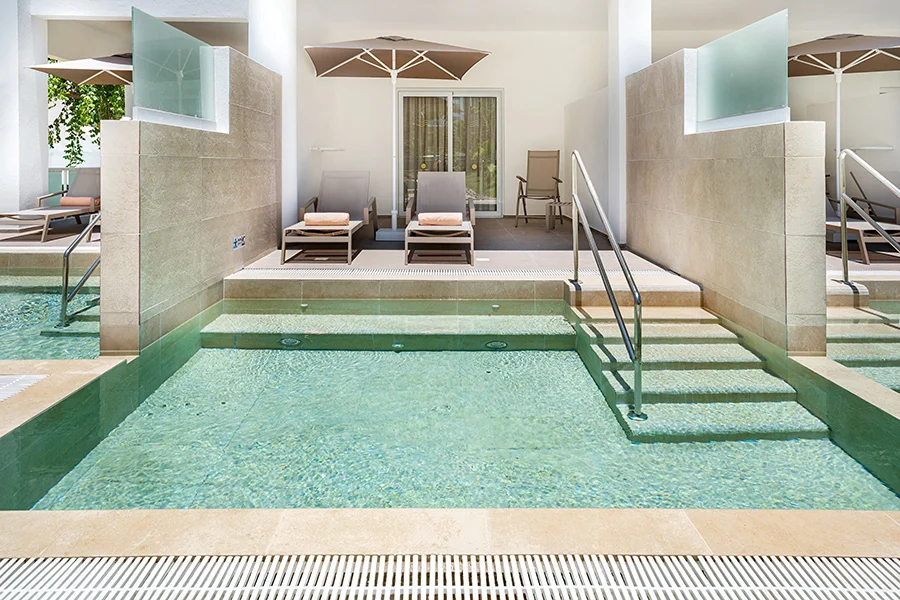 Jr. Suite Swim Up - Elite Club 5